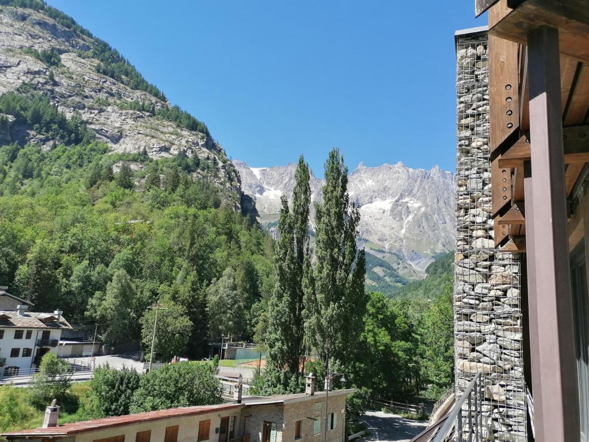 Loft In Courmayeur Eksteriør billede